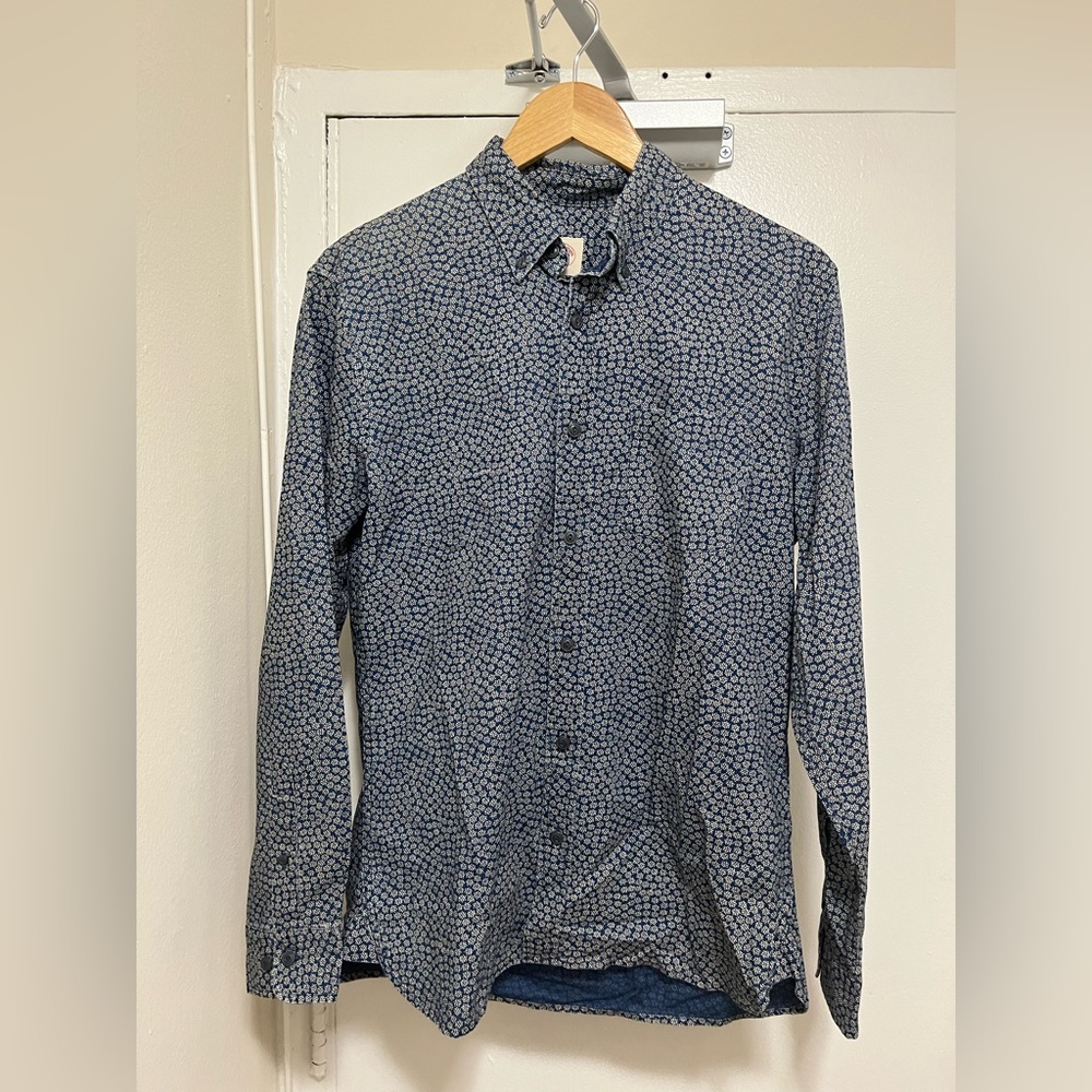 Brooks brothers, casual button-down. Blue and white print